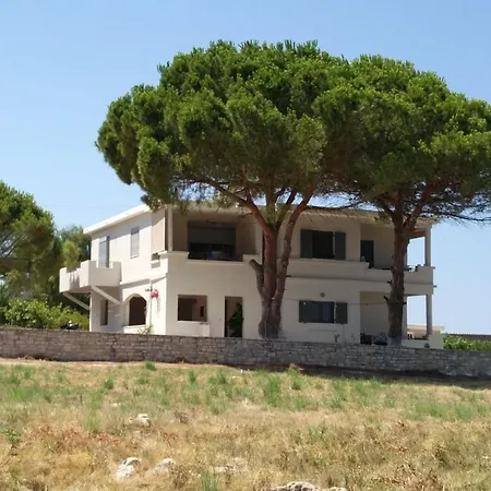 Villa Tzanetos Seaside Kyparissia Exterior foto